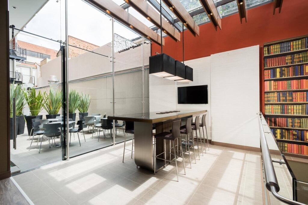 hotel image 9