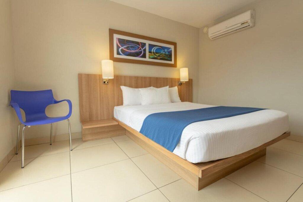 hotel image 13