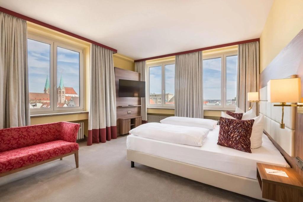 hotel image 12
