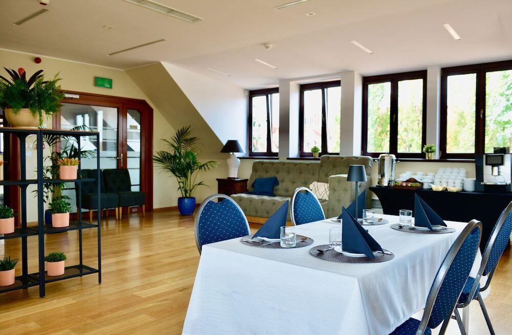 hotel image 10