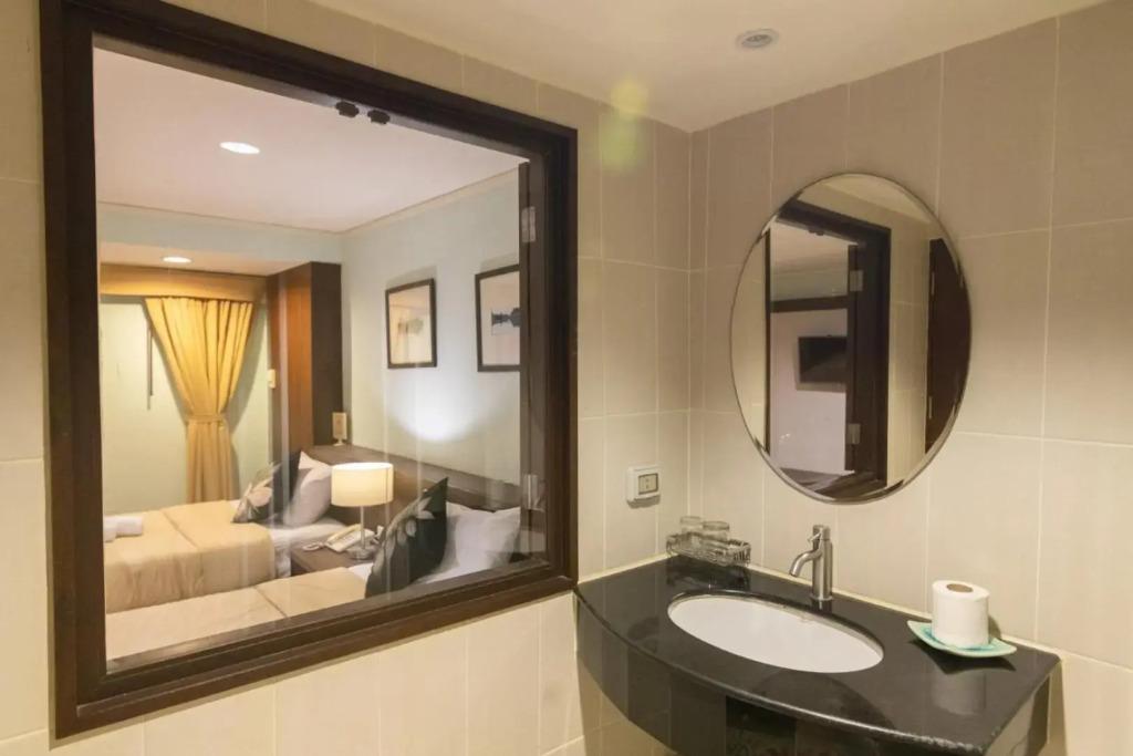 hotel image 10