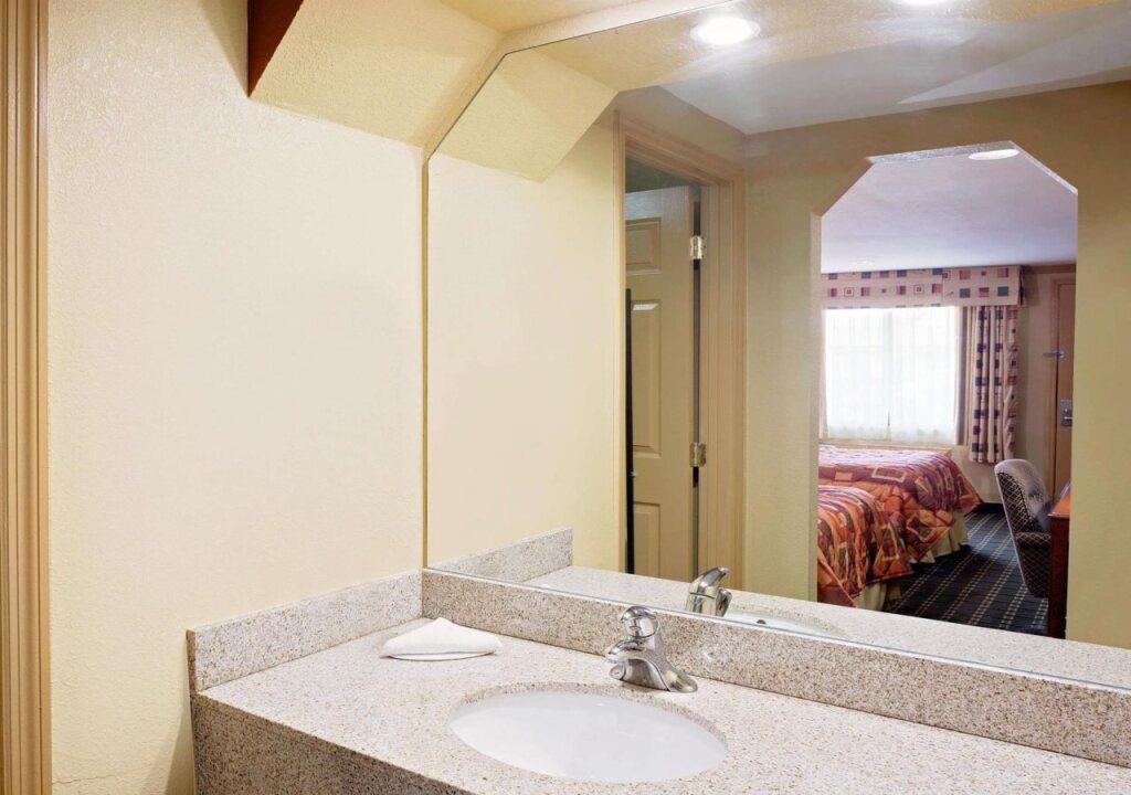 hotel image 13