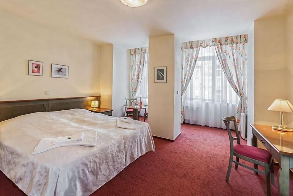 hotel image 16