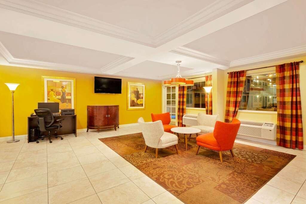 hotel image 10