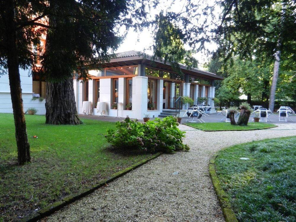 hotel image 35