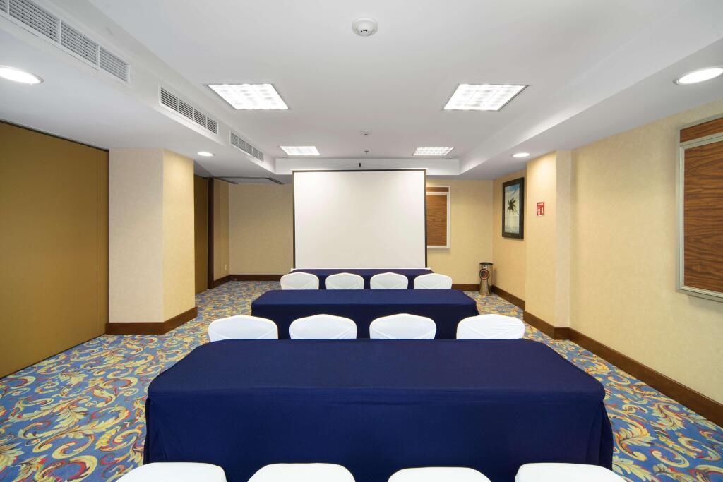 hotel image 10