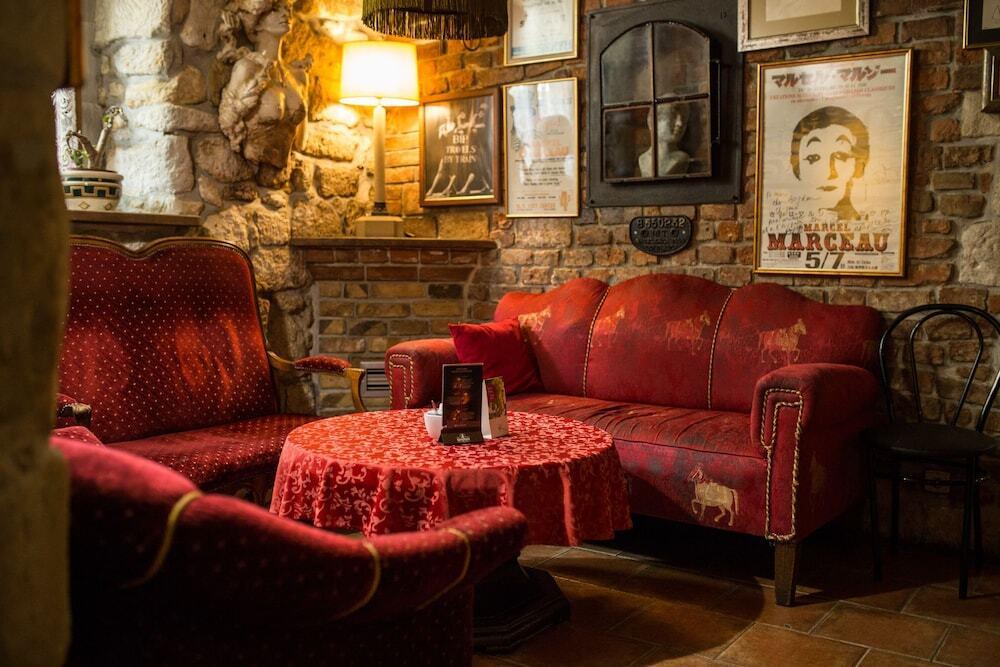 hotel image 10
