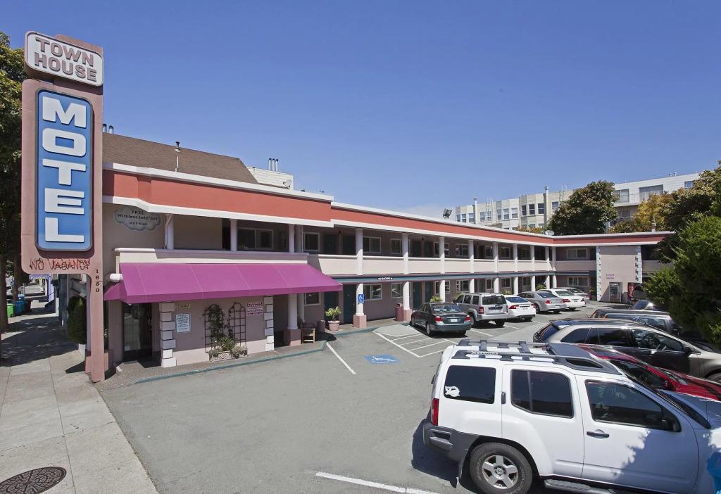 hotel image 16
