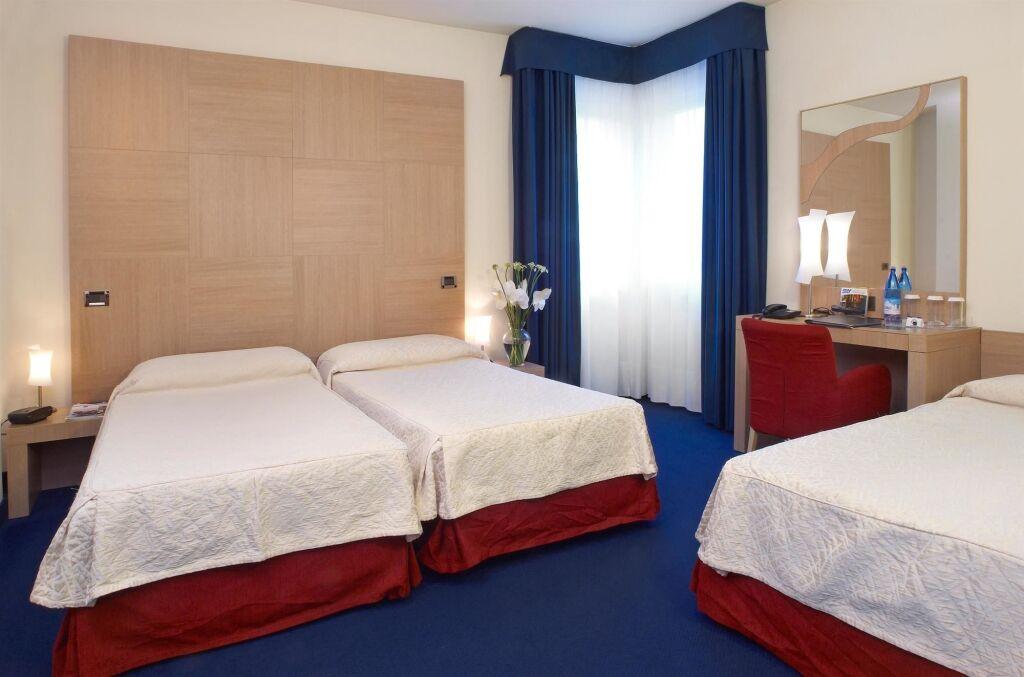 hotel image 12