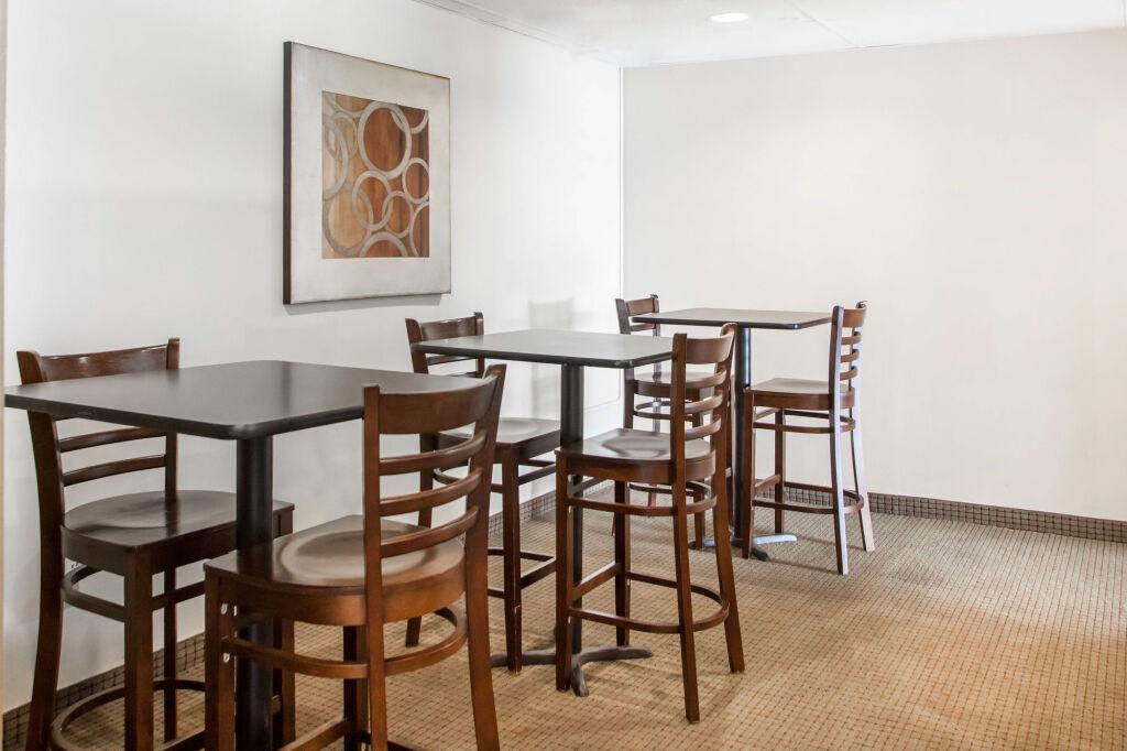 hotel image 13