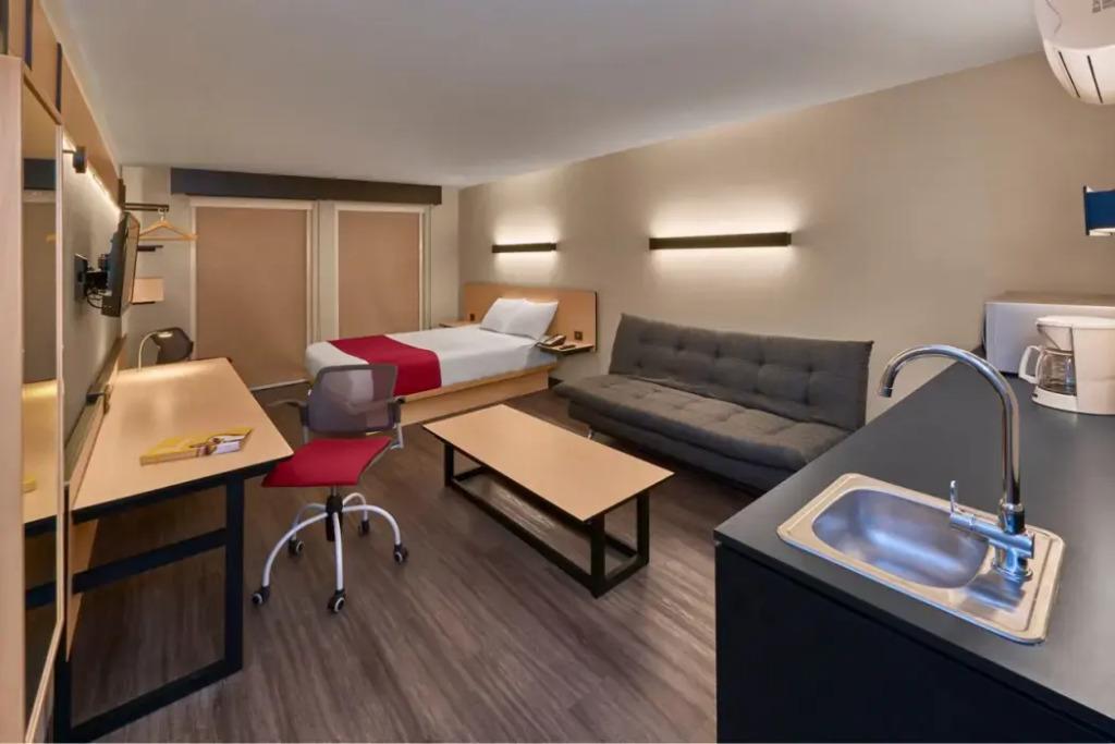 hotel image 78