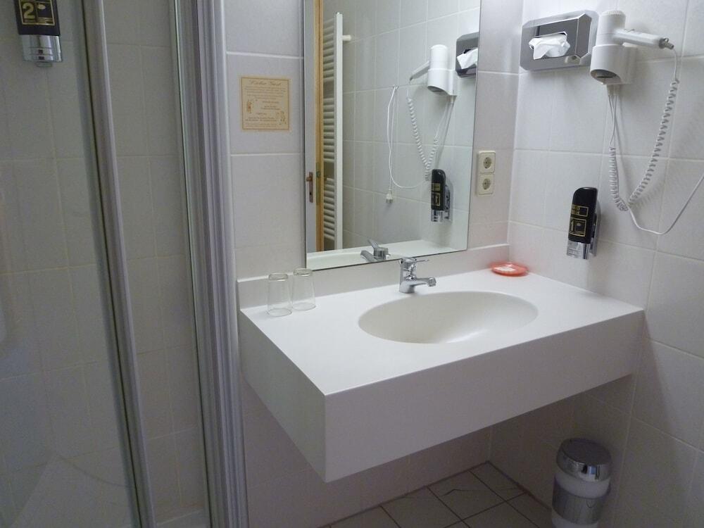 hotel image 13