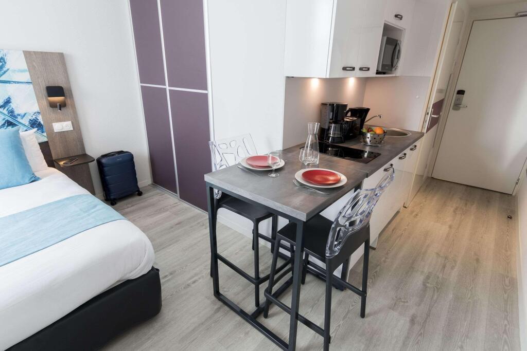 hotel image 13