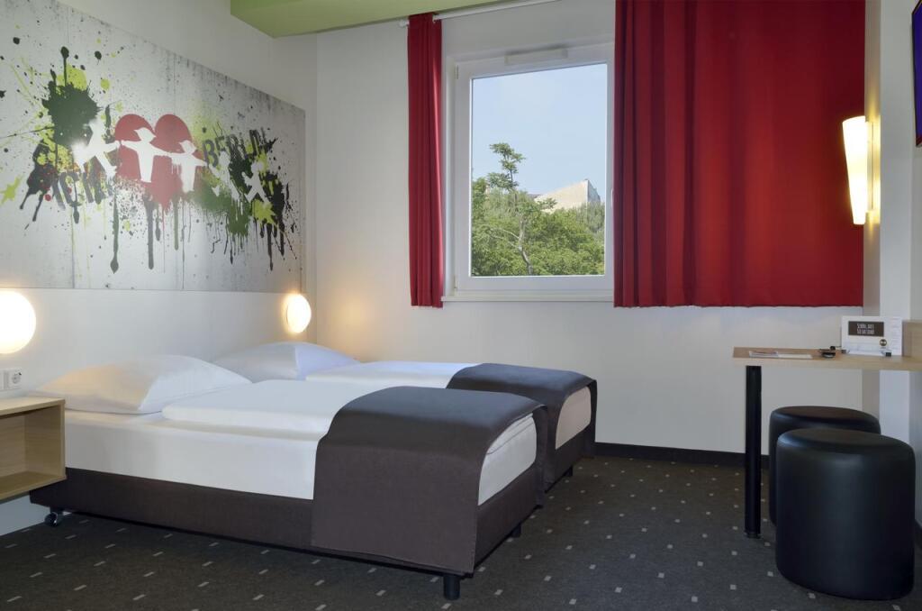 hotel image 8