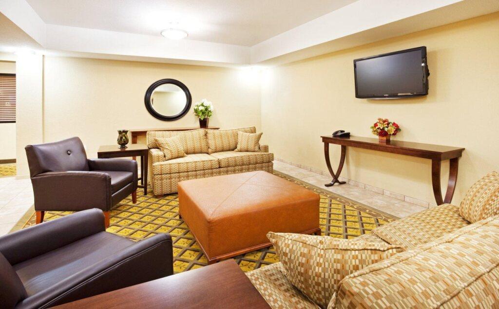 hotel image 16