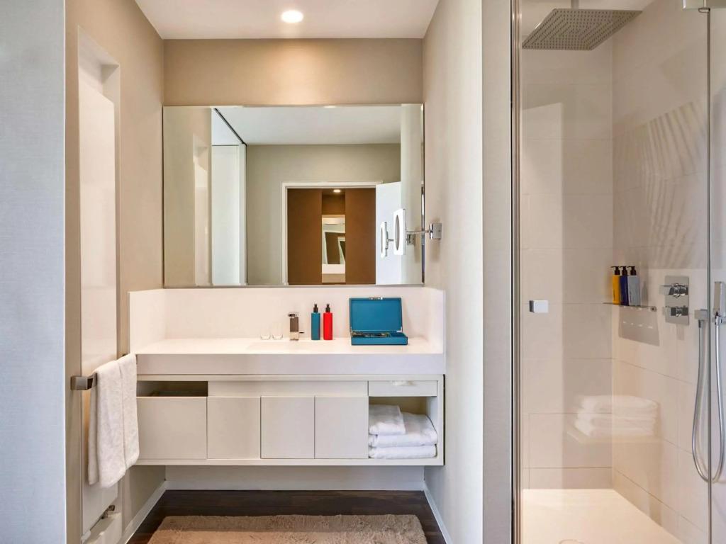 hotel image 9