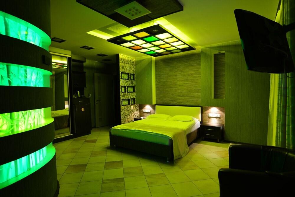 hotel image 16