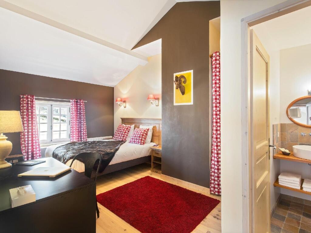 hotel image 9