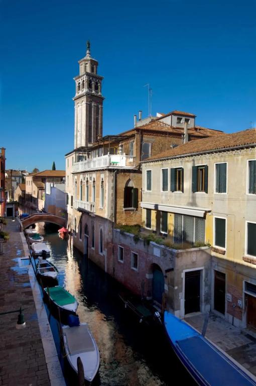 hotel image 13