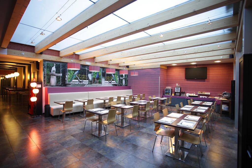 hotel image 12