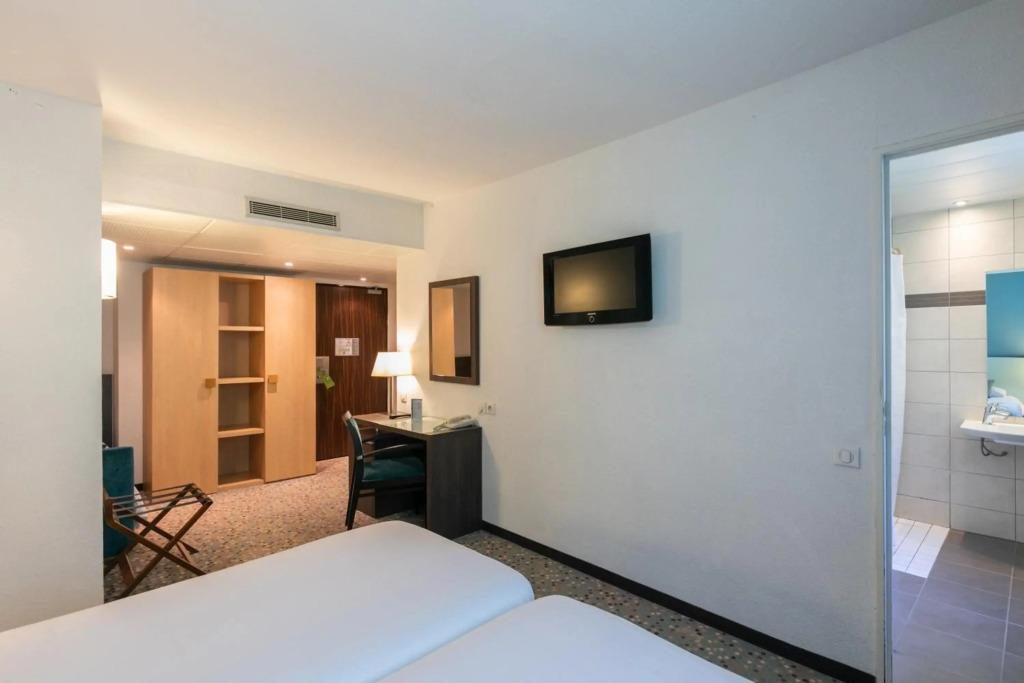 hotel image 10
