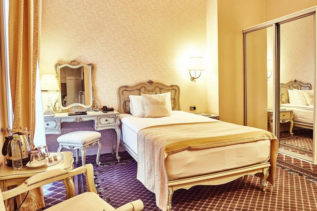 hotel image 36