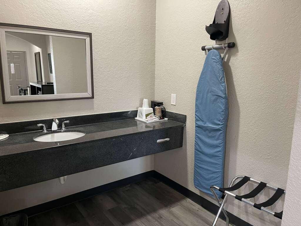 hotel image 13