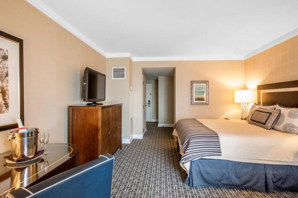 hotel image 16