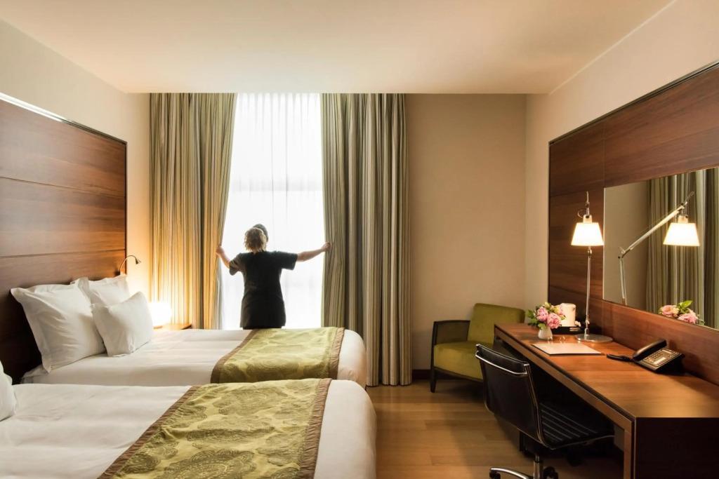 hotel image 16