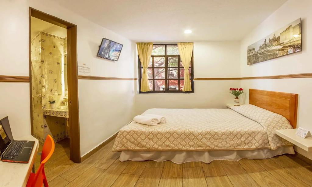 hotel image 13
