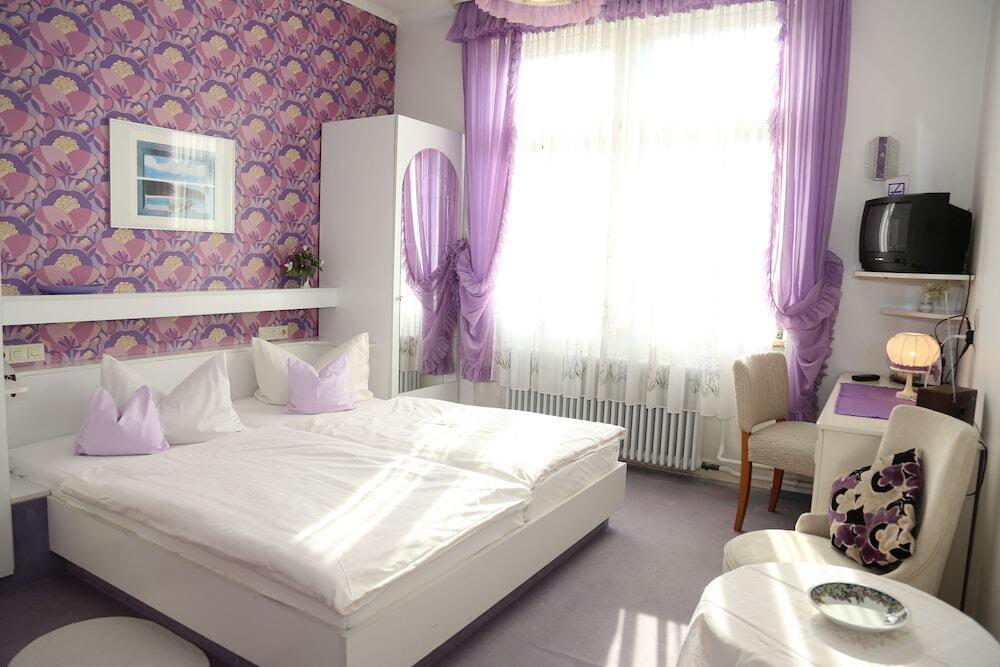 hotel image 16