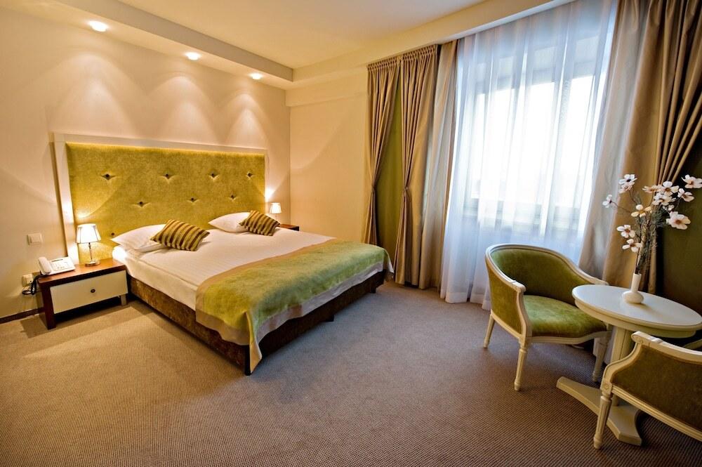hotel image 16