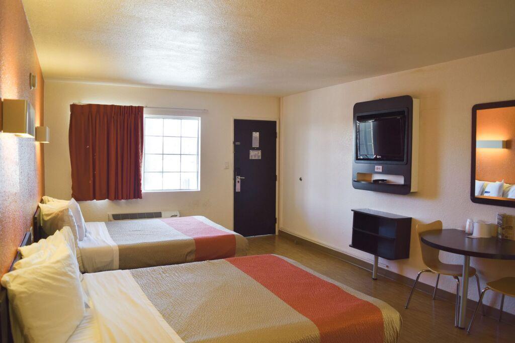 hotel image 16