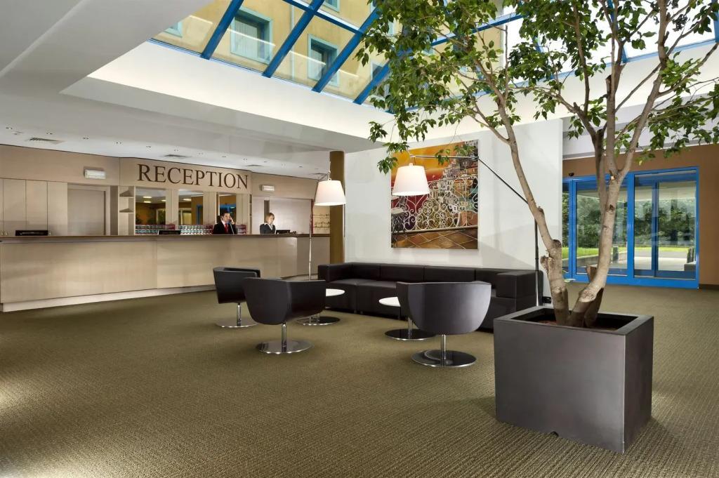 hotel image 8