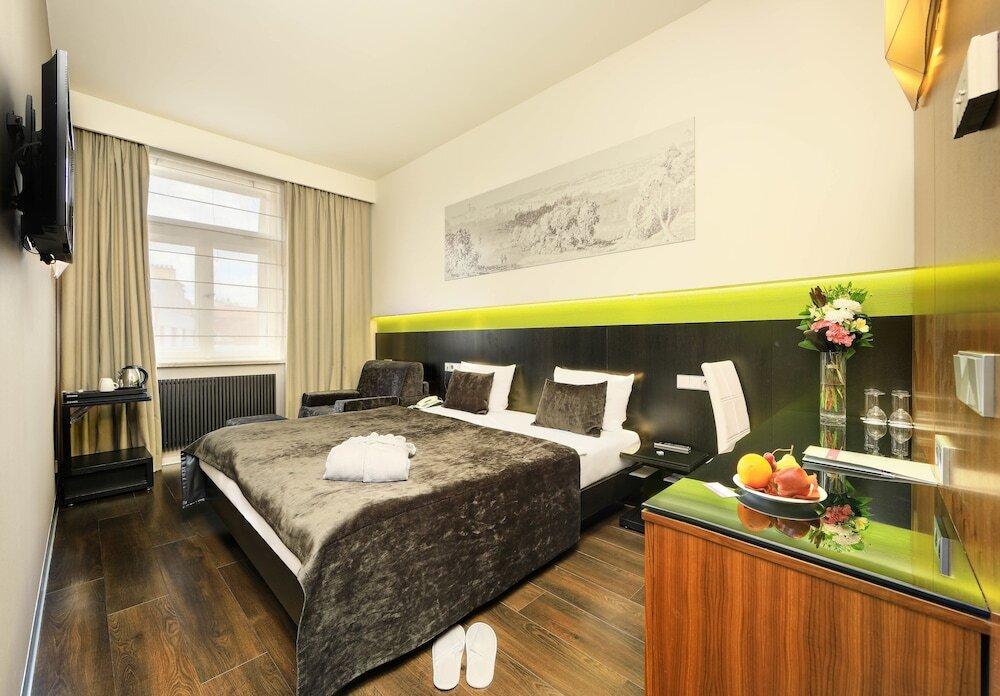 hotel image 16