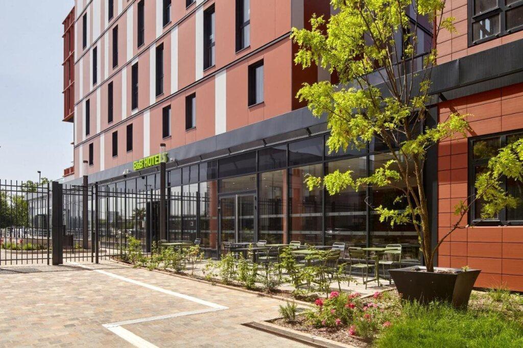 hotel image 9