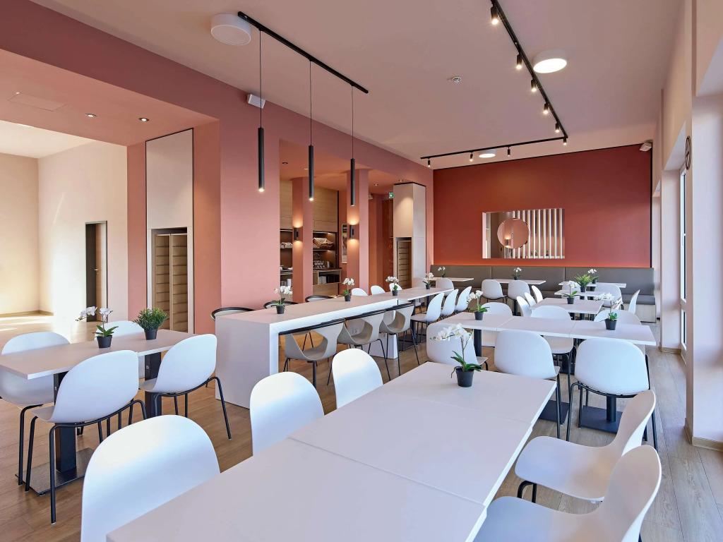hotel image 16