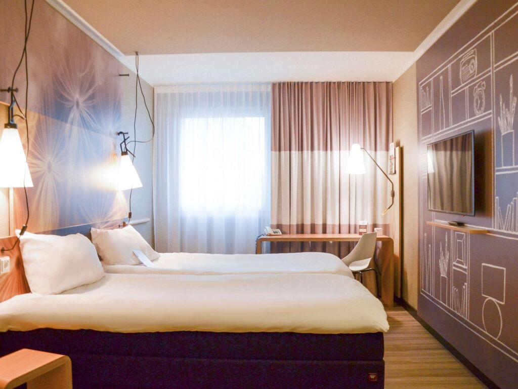 hotel image 36