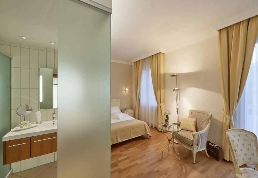 hotel image 10