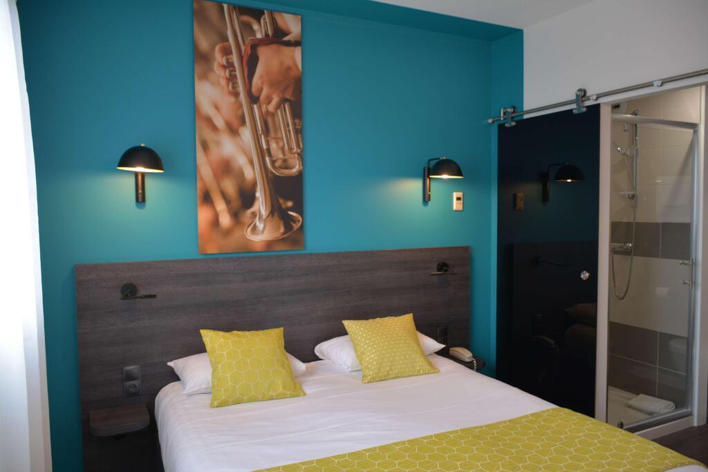 hotel image 16