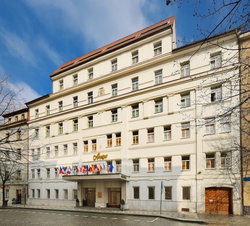 hotel image 13