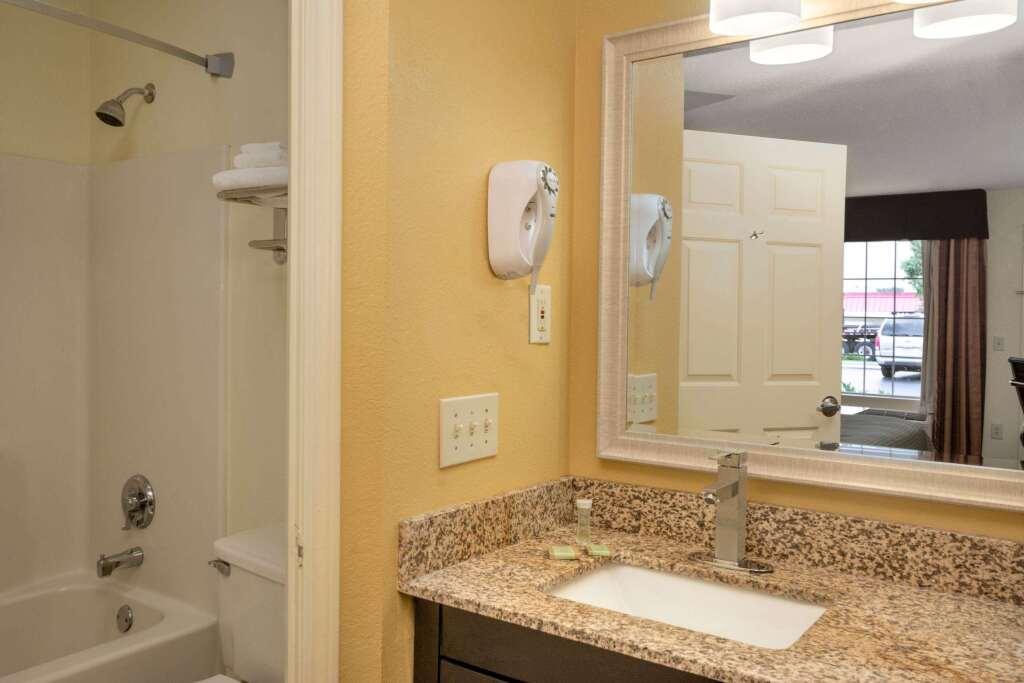 hotel image 10