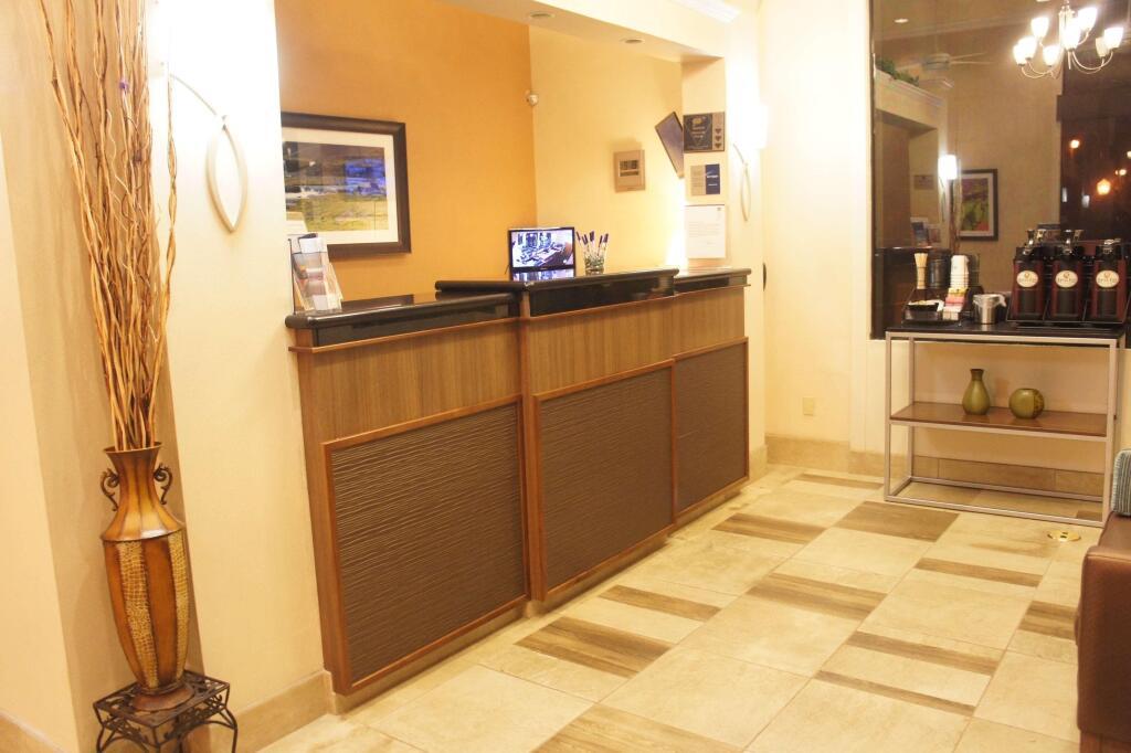 hotel image 16