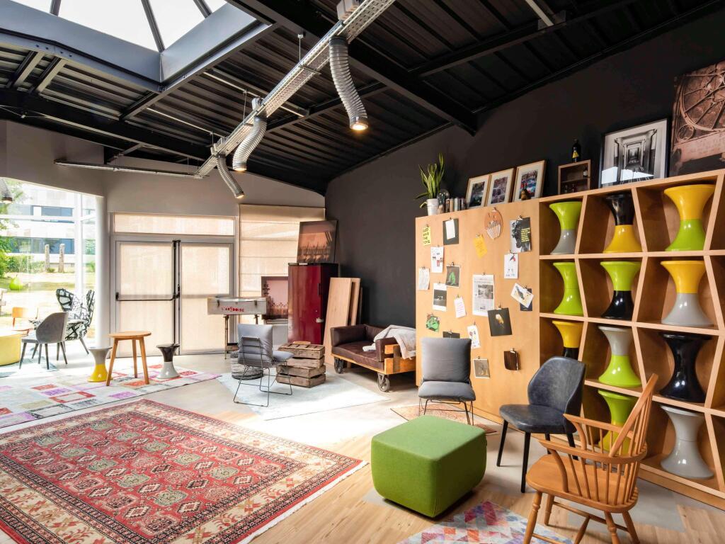 hotel image 12