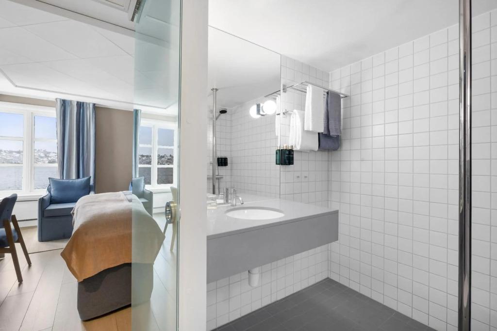 hotel image 16