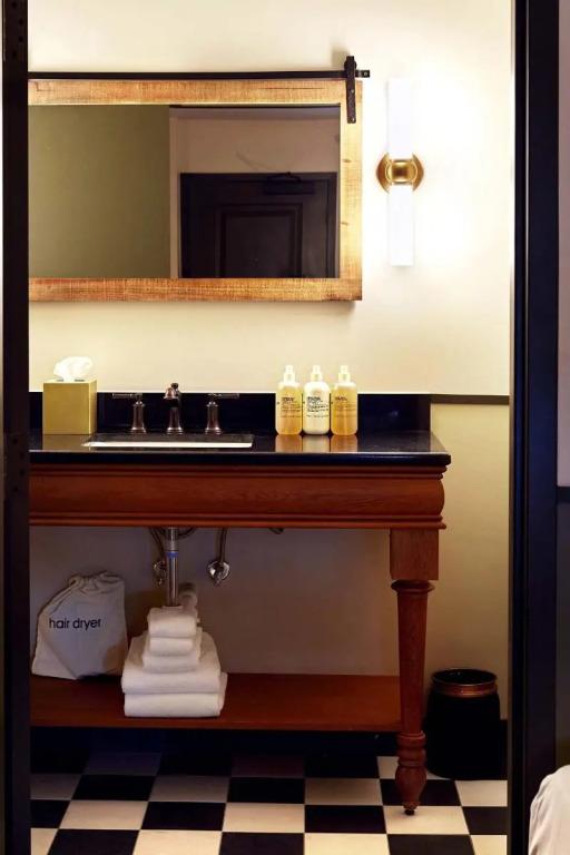 hotel image 9