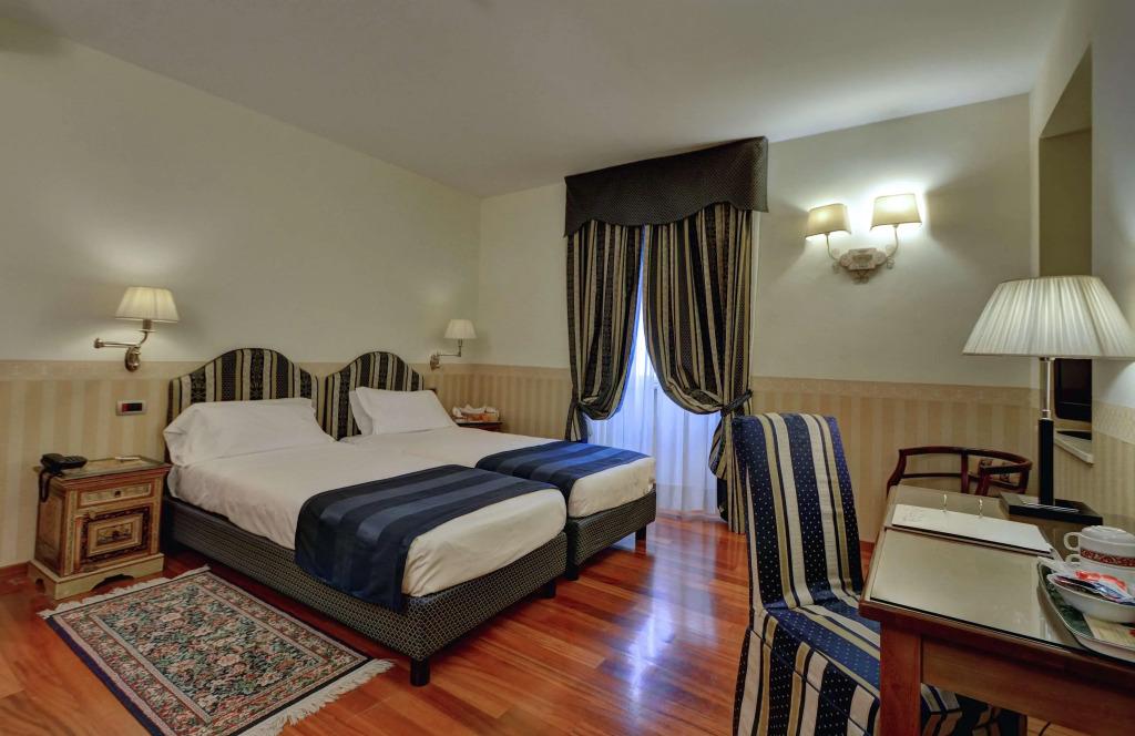 hotel image 12
