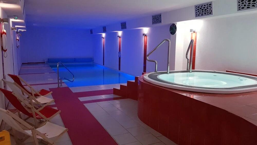hotel image 12