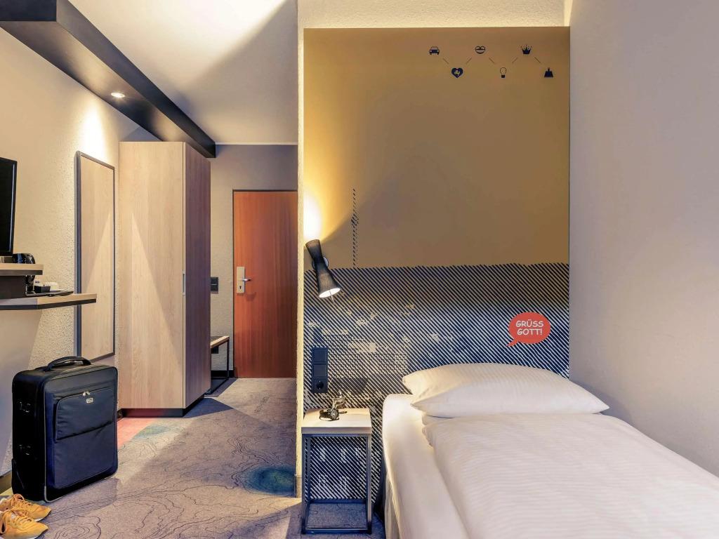 hotel image 13