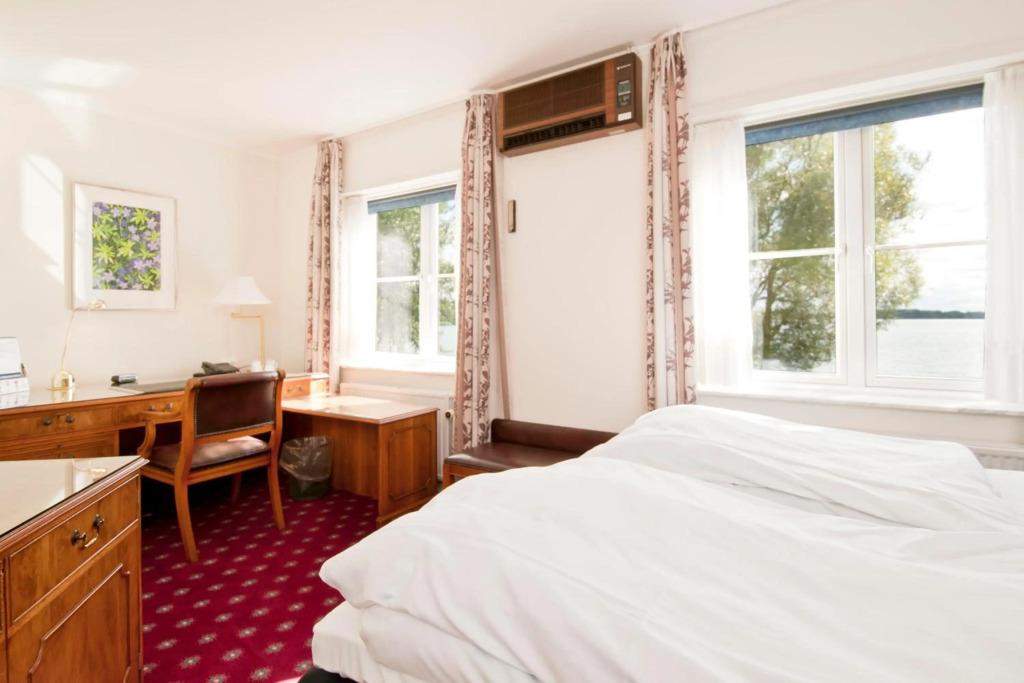 hotel image 16
